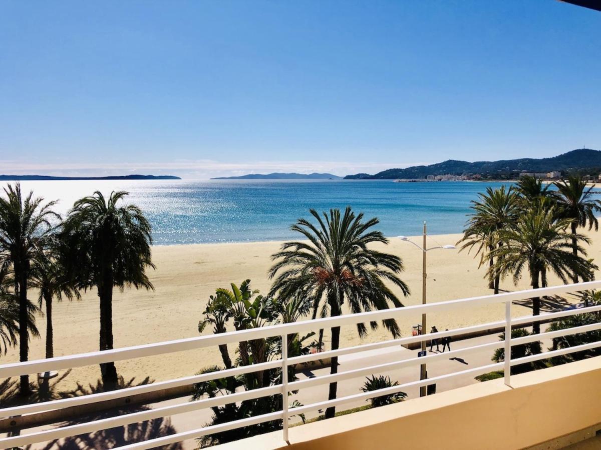 Appartement T3 Lumineux Traversant Totalement Neuf En Face De La Plage Front De Mer Vue Sur Les Iles Vue Mer Panoramique Assuree Residence De La Plage Centre Ville Du Lavandou 3Eme Etage Avec Ascenseur Appartement T3 เลอลาวองดูว์ ภายนอก รูปภาพ